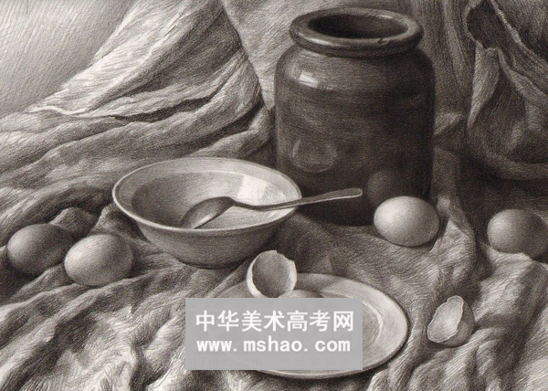 素描静物-陶罐子鸡蛋放有勺子的瓷碗放有鸡蛋的盘子作品欣赏