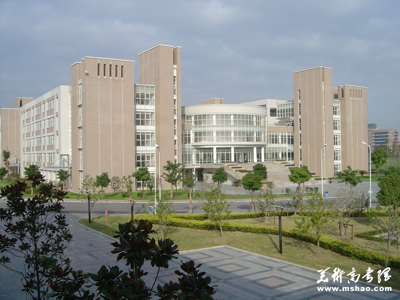 上海工程技术大学