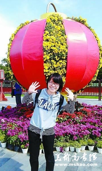 女生高考后自己开“补习班”一个月净赚万元