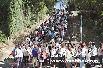 大学特色迎新生